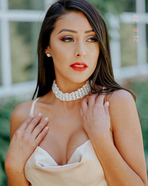 Vanessa Estrella pearls